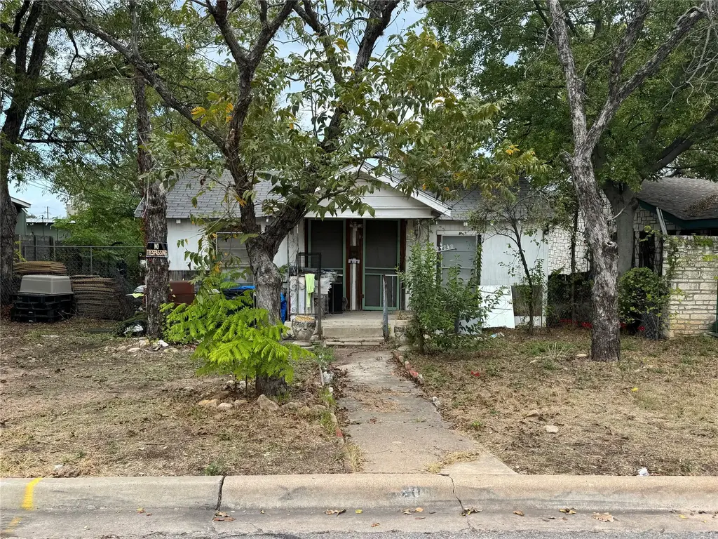 2010 Peoples Street, Austin