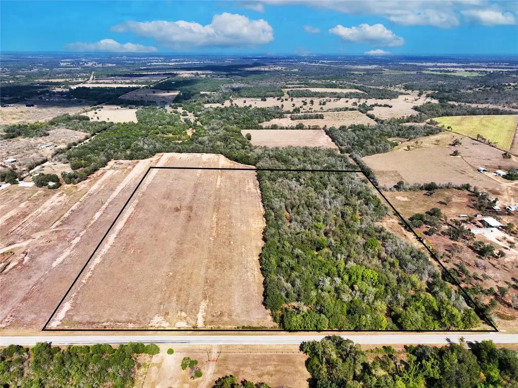 Fm 2239, Paige