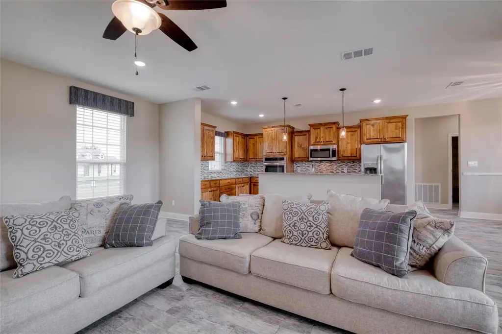 9812 Southshore Drive, Salado