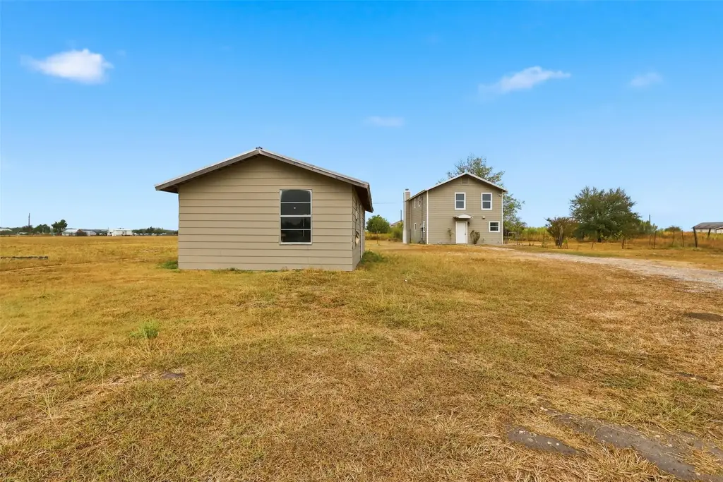 13201 Jacobson Road, Manor