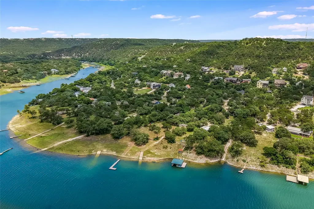 11104 Beach Road, Leander