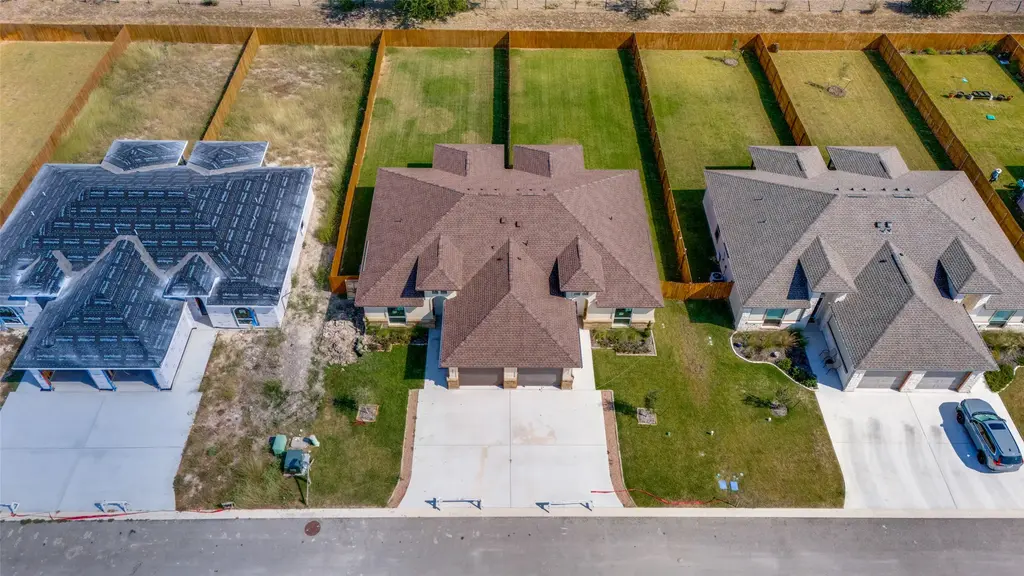 346 Navarro Way 18a, Seguin