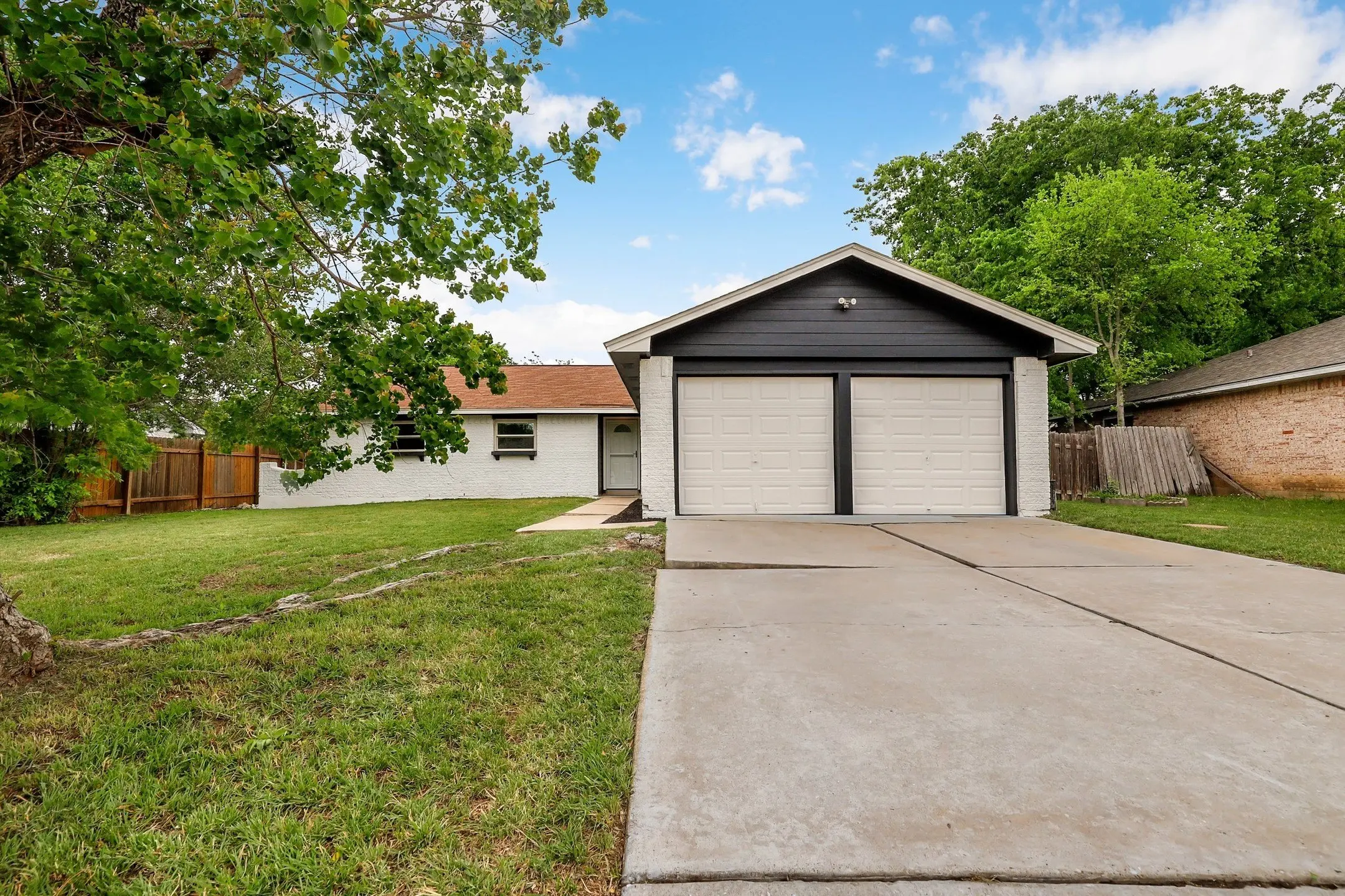 Photo of Listing #9719793