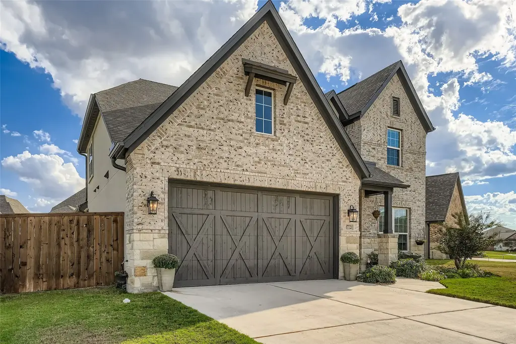 17721 Clairess Lane, Manor