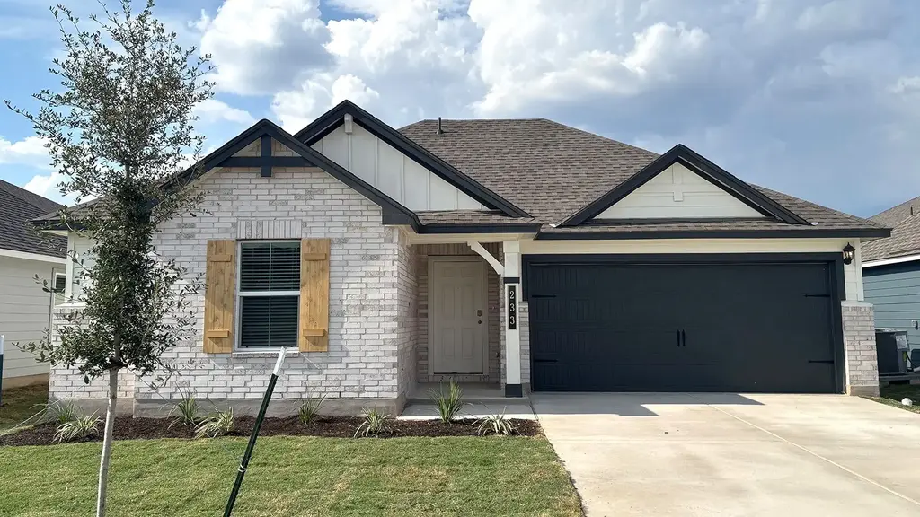 233 Boatright Boulevard, Jarrell