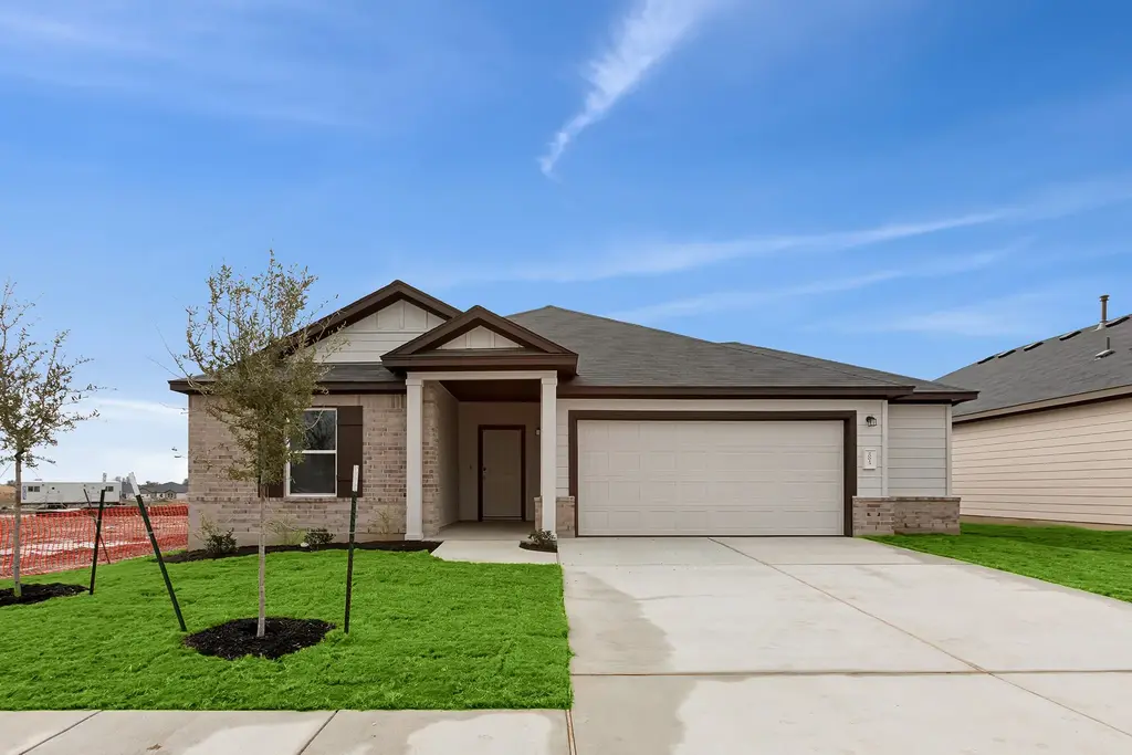20013 Hirono Drive, Manor