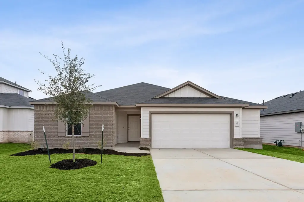 20001 Hirono Drive, Manor