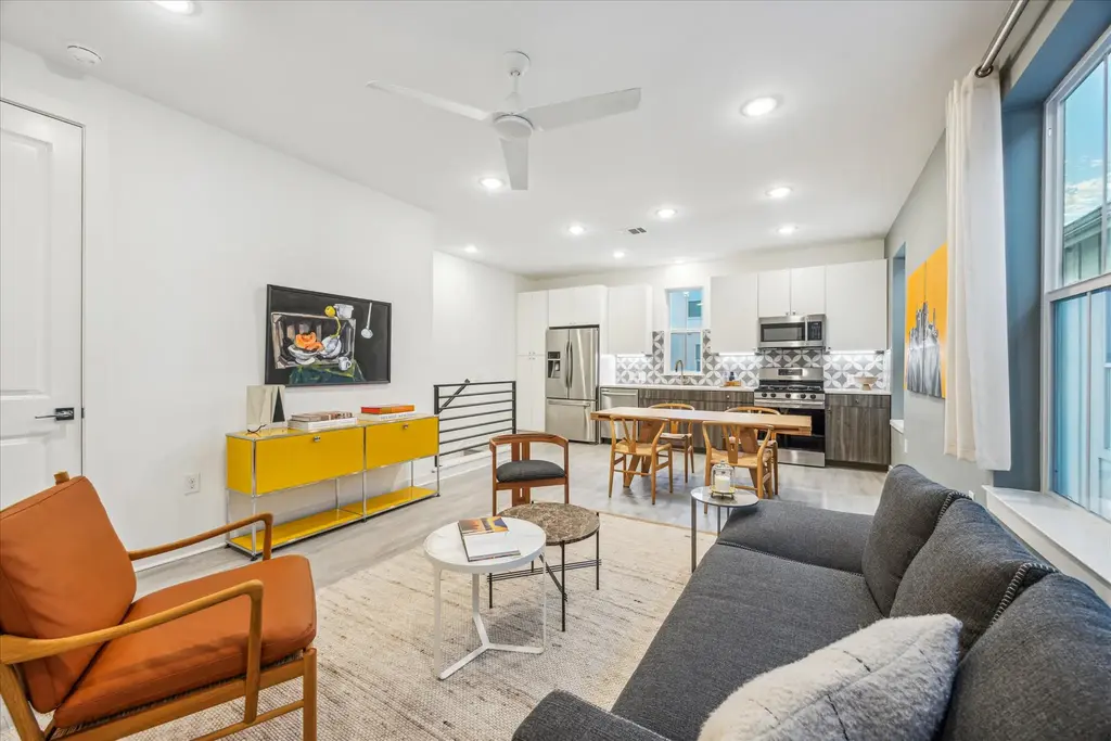 2624 Metcalfe Road 2, Austin