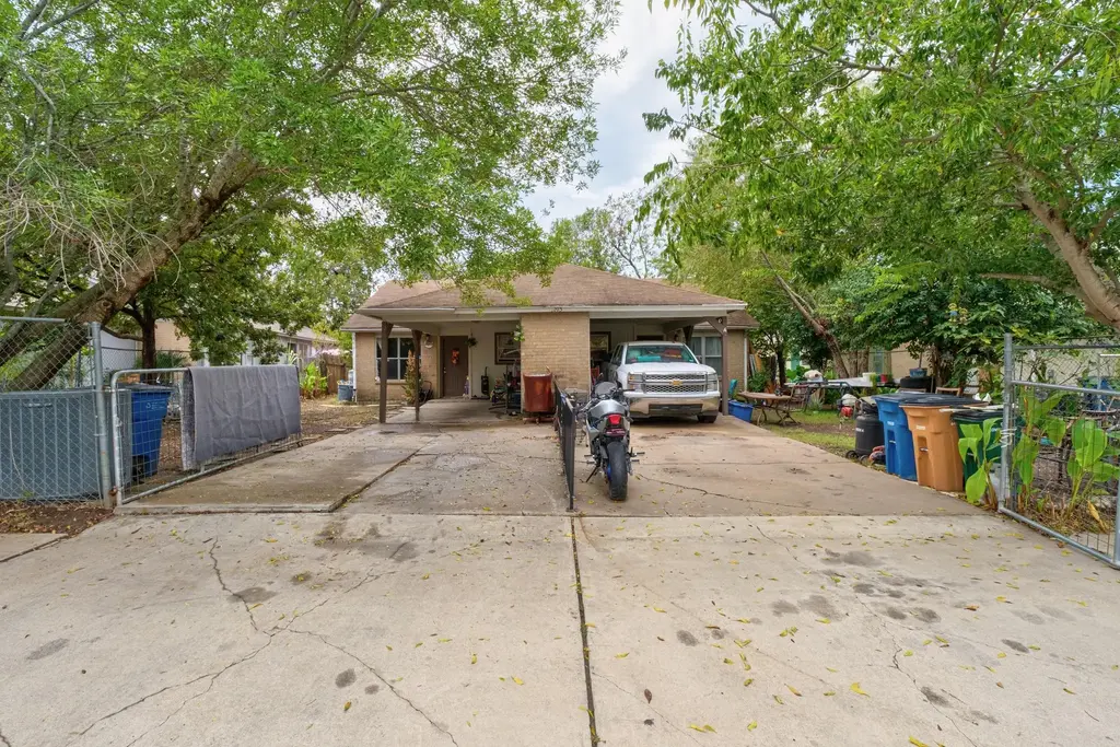 8203 Colony Loop Drive, Austin