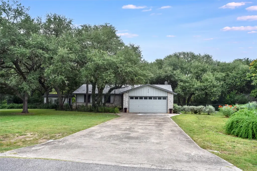 306 Deerwood Drive, San Marcos