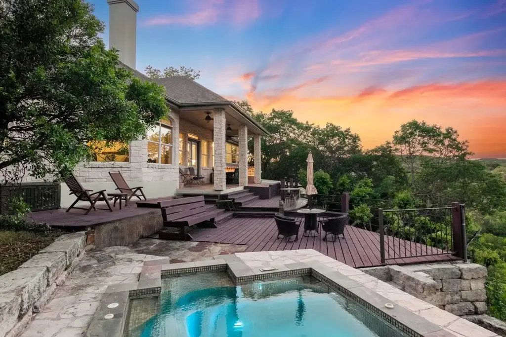 18408 West Rim Drive, Jonestown