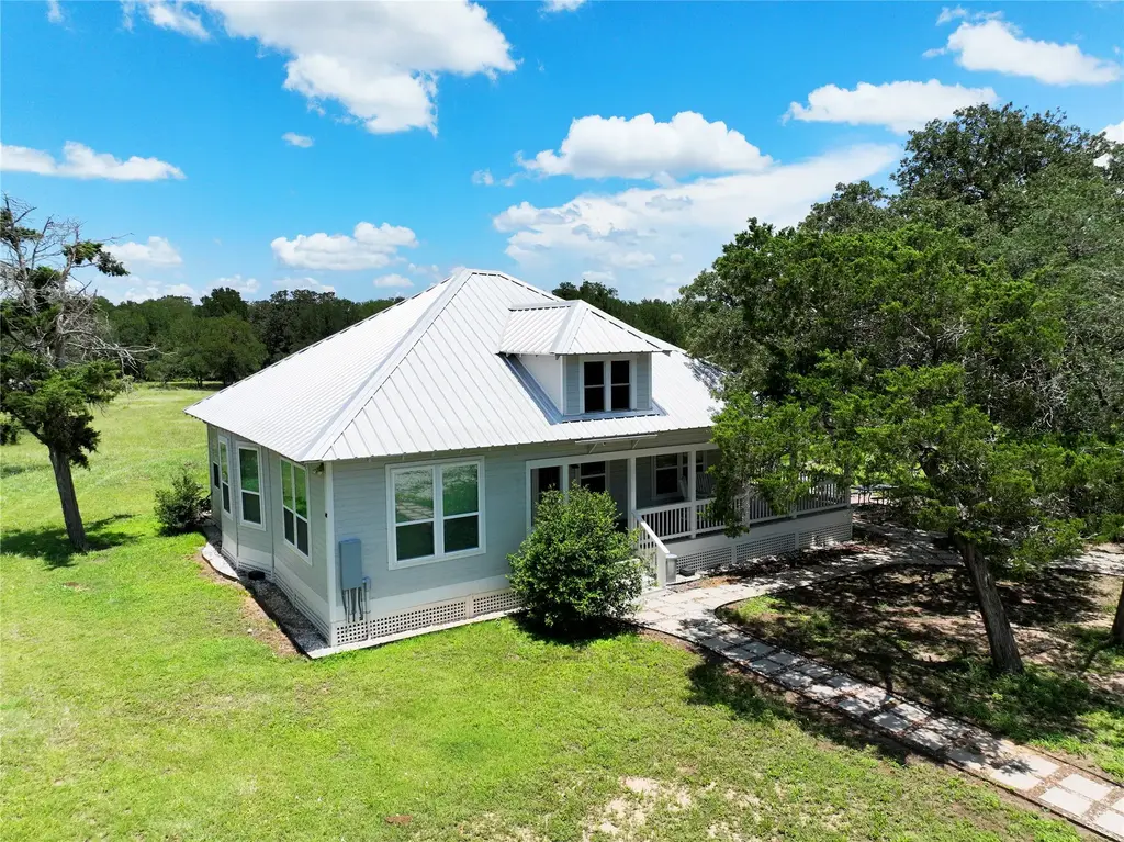 141 Grassyville Road, Paige