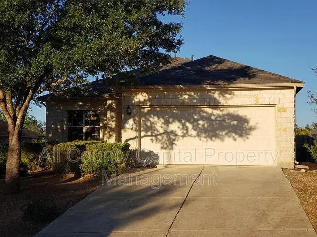 133 Ashwood N, Kyle