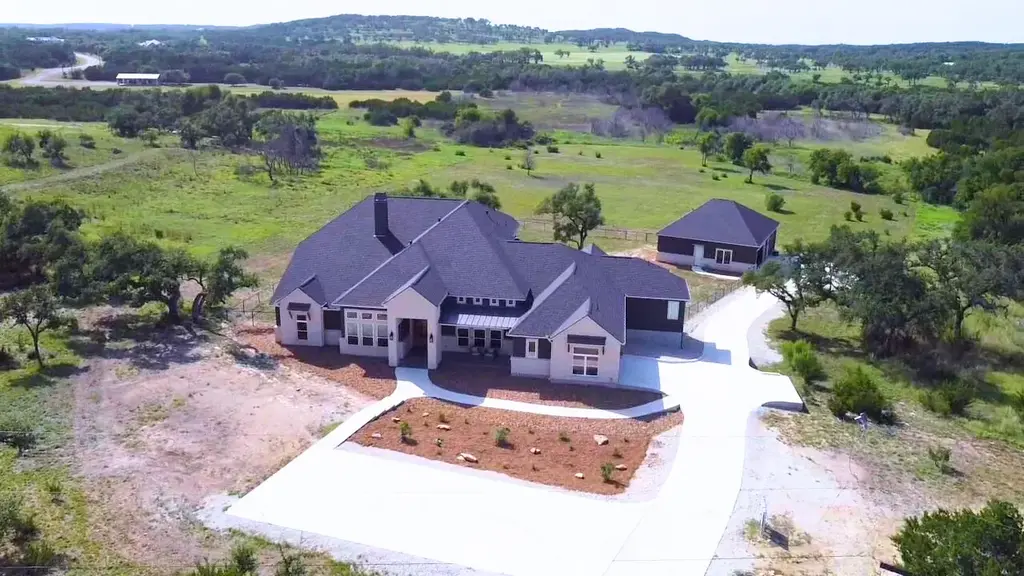 321 Vista View Place Place, Spring Branch