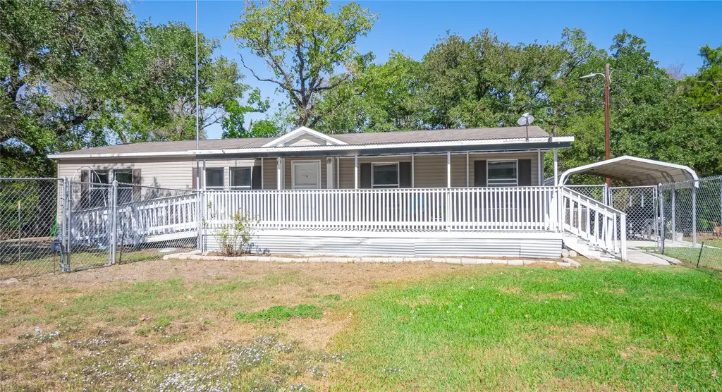 142 Hidden Oaks Loop, Elgin