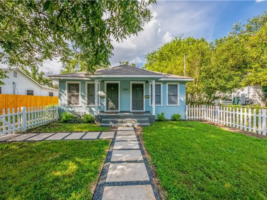 906 Capitol Court B, Austin