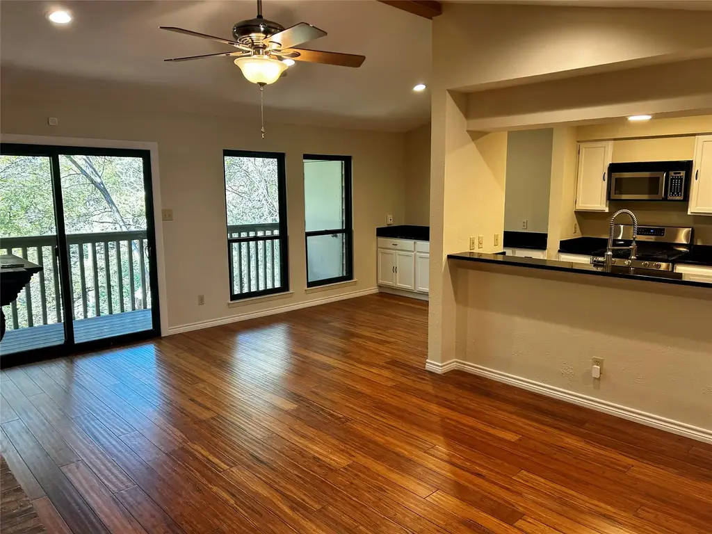 3839 Dry Creek Drive 233, Austin