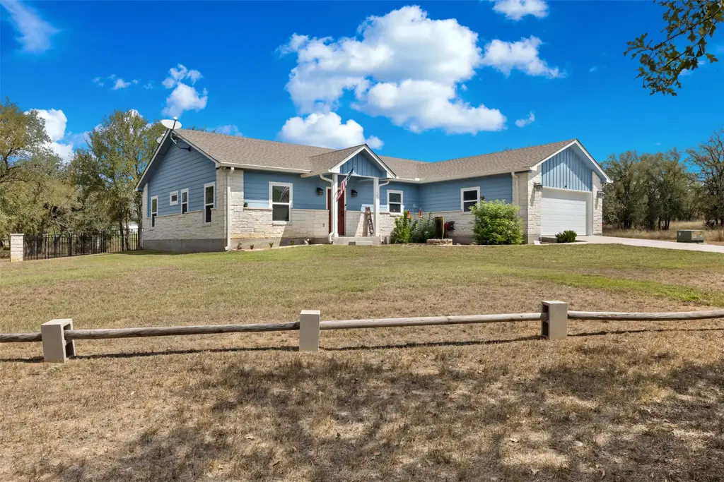 141 Eagle Point Cove, Kingsland