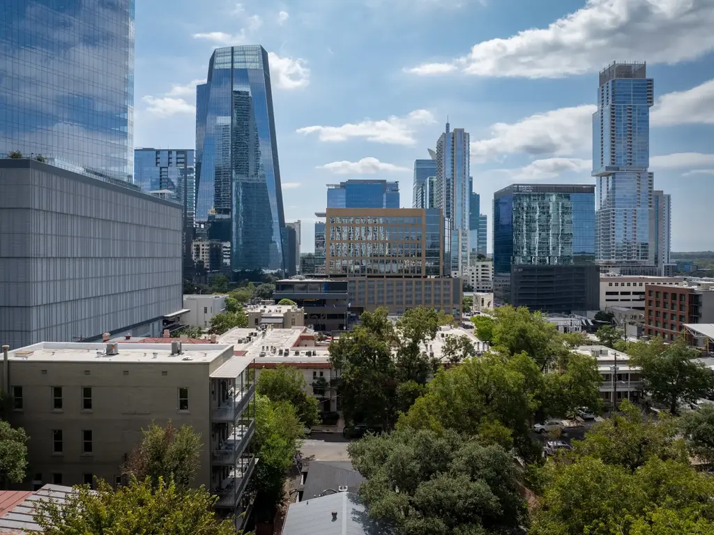 505 W 7th Street 210, Austin
