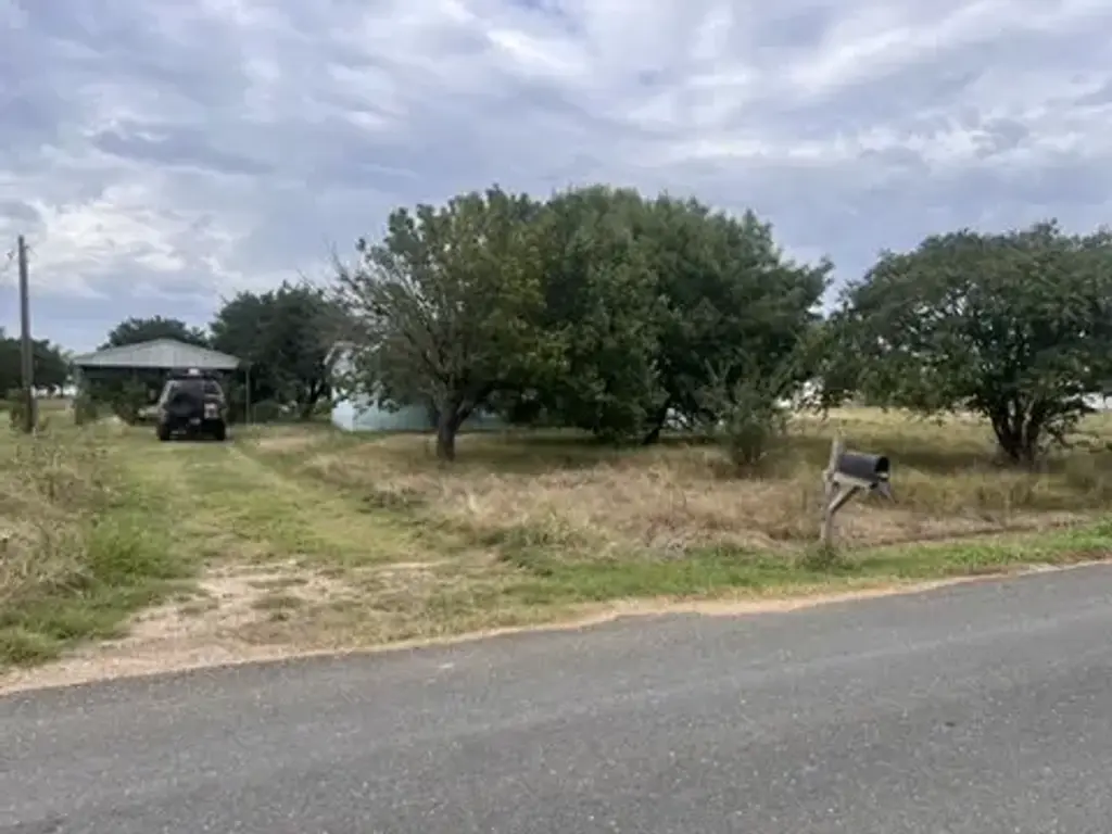 30068 Live Oak Trail, Georgetown
