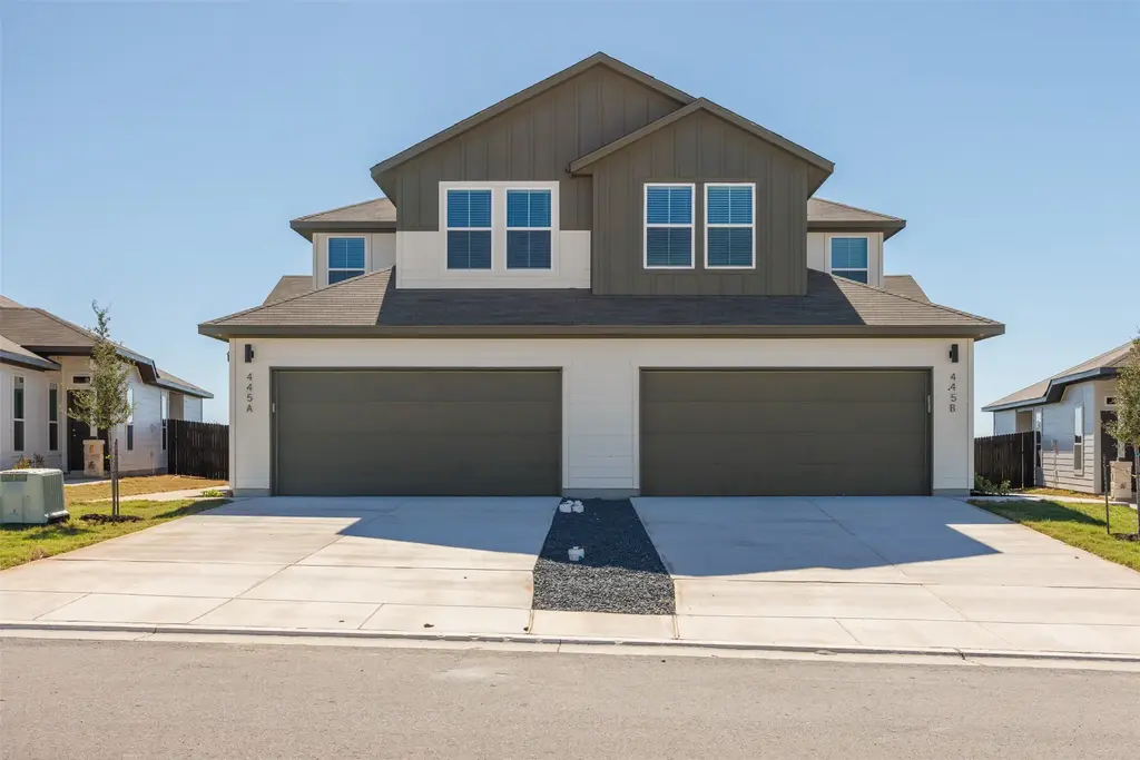 445 Cross Barn Boulevard B, Buda