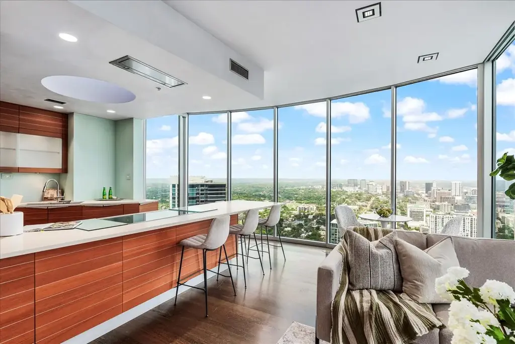 360 Nueces Street 4211, Austin