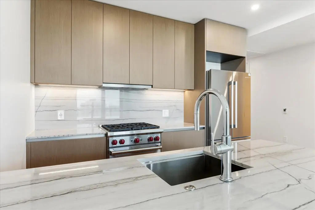 610 Davis Street 3010, Austin
