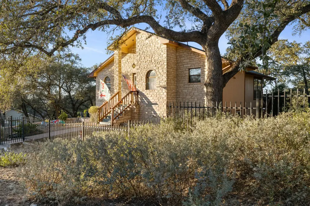 21826 Tallahassee Avenue, Lago Vista