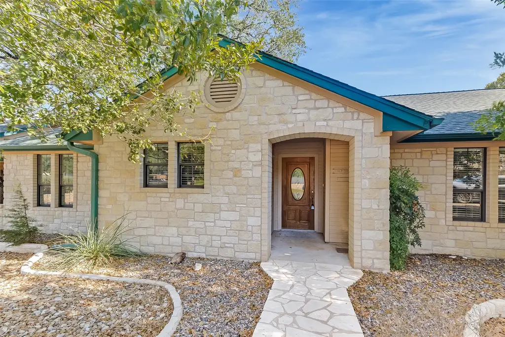 309 Delaware Springs Boulevard, Burnet