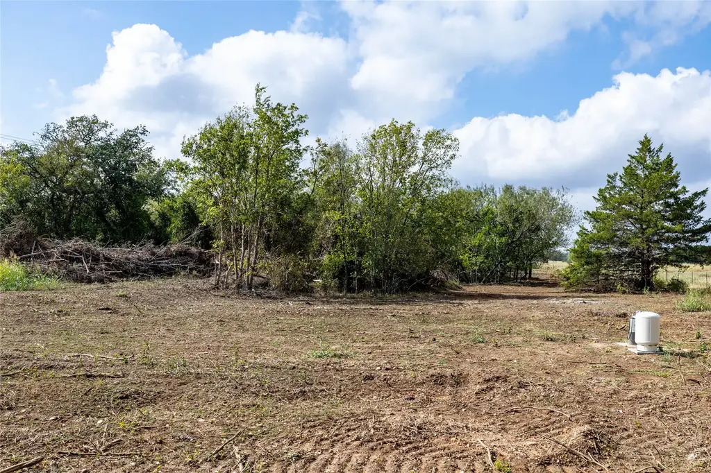Lot 1 Sunset Trail, Luling