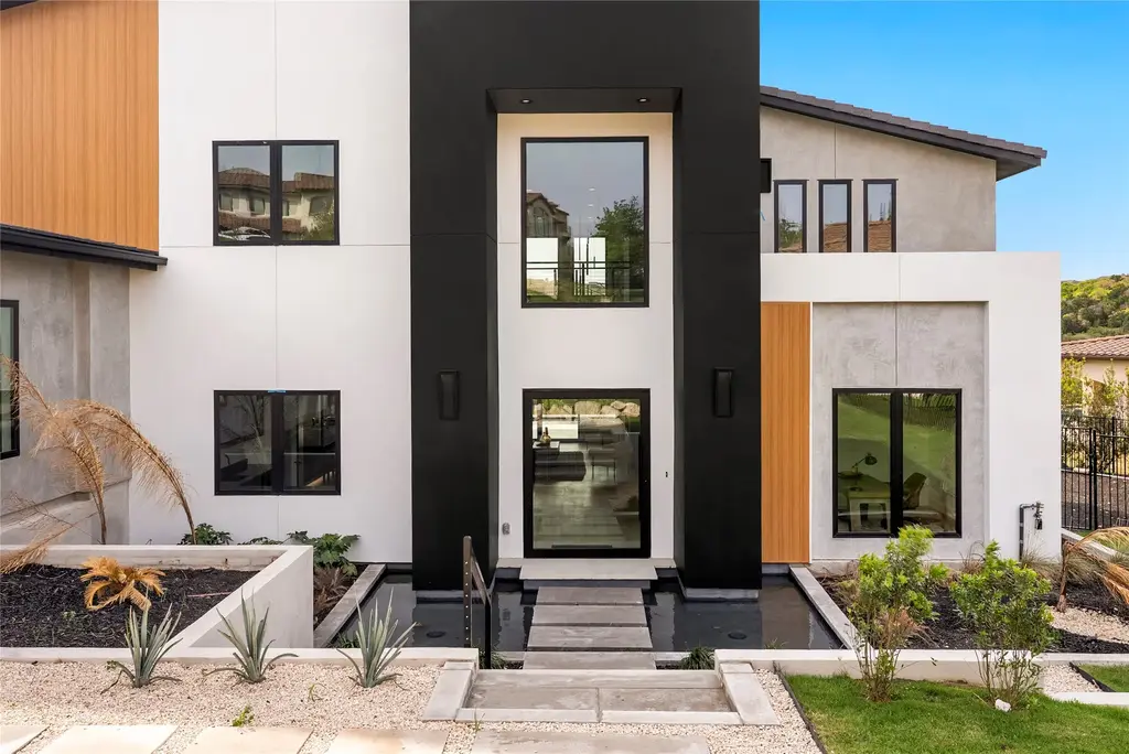 105 Canyon Turn Trail, Austin
