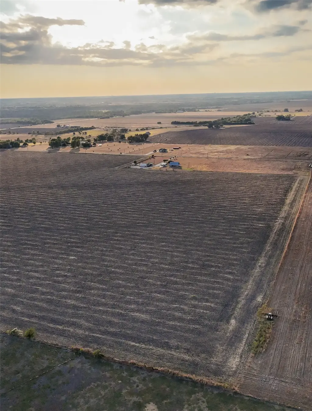 3565 County Road 405, Taylor