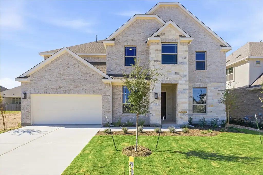 933 Sunny Ridge Drive, Leander