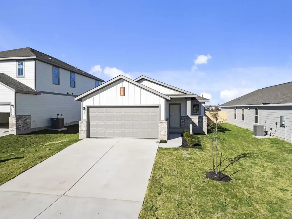 125 Hatari Trail, Jarrell