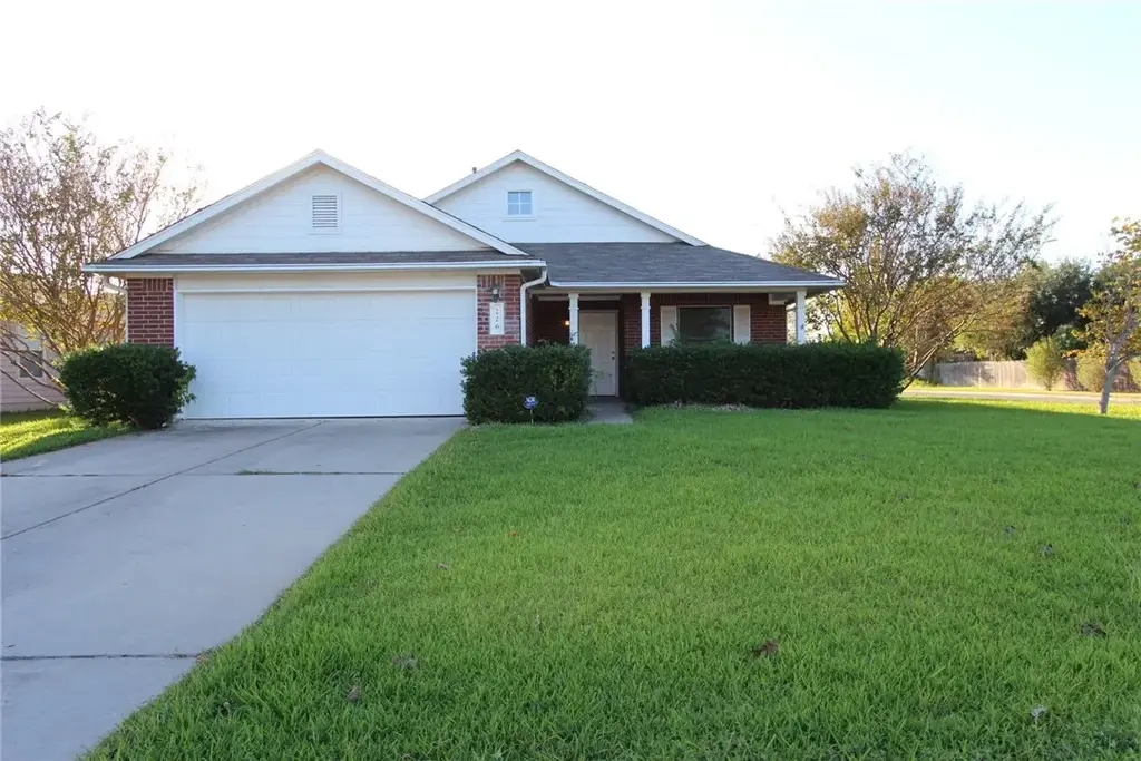 226 Schaefer Boulevard, Bastrop