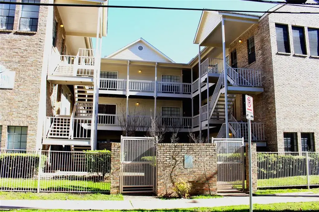 715 22 1/2 Street 101, Austin