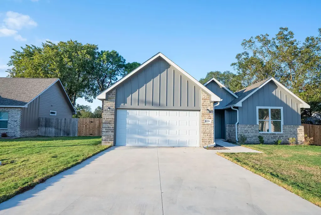 129 Callie Street, Smithville