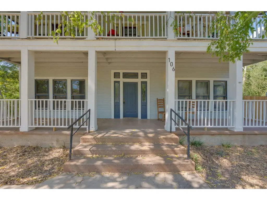 106 S Avenue A S D, Elgin