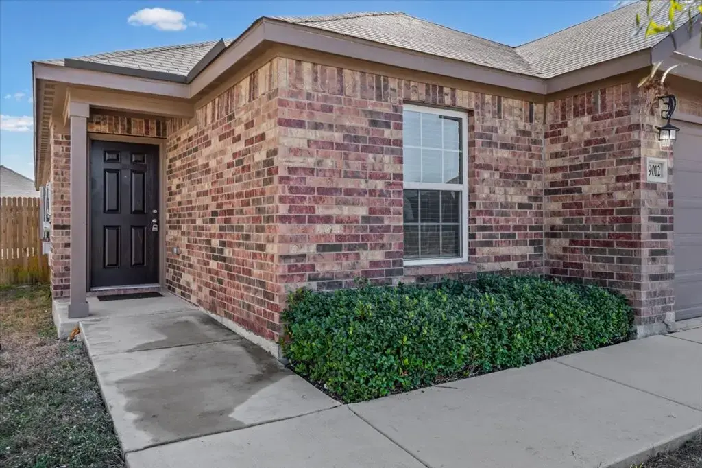 19012 Speculator Lane, Elgin