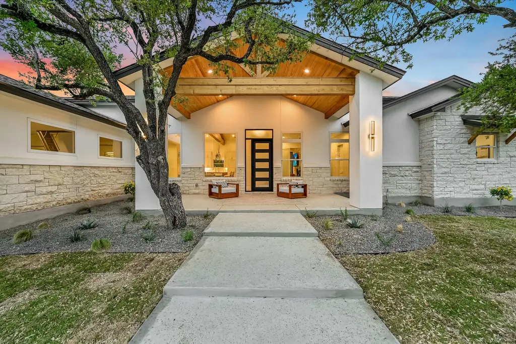 410 Shady Tree Drive, Georgetown
