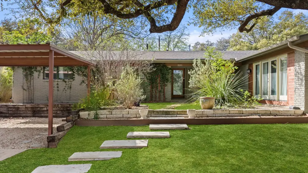2212 East Side Drive, Austin