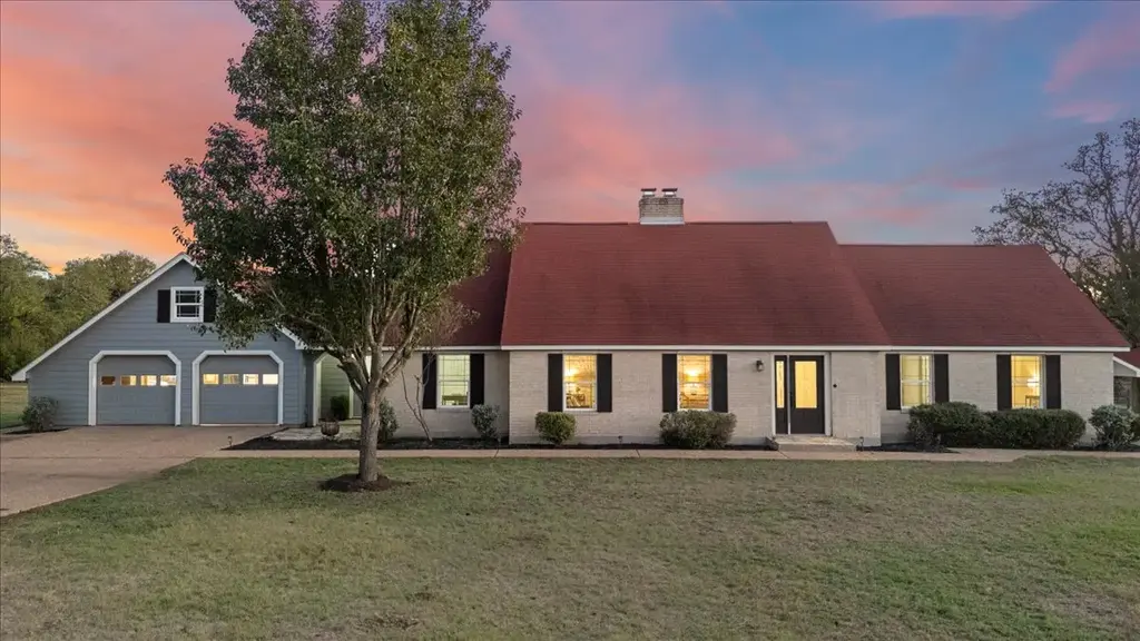 1180 Live Oak Loop, Buda