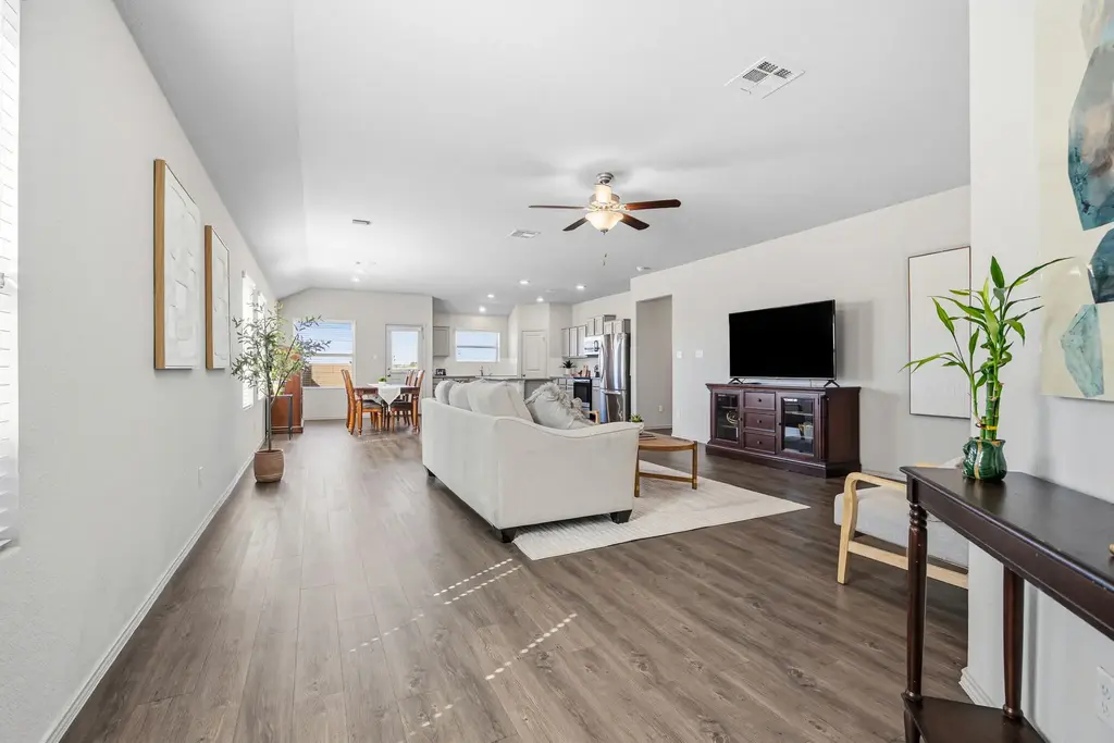 709 Carol Drive, Hutto
