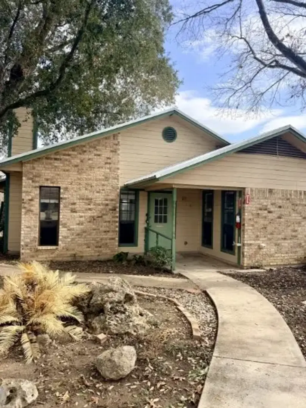 728 W San Antonio Street 106a, Lockhart