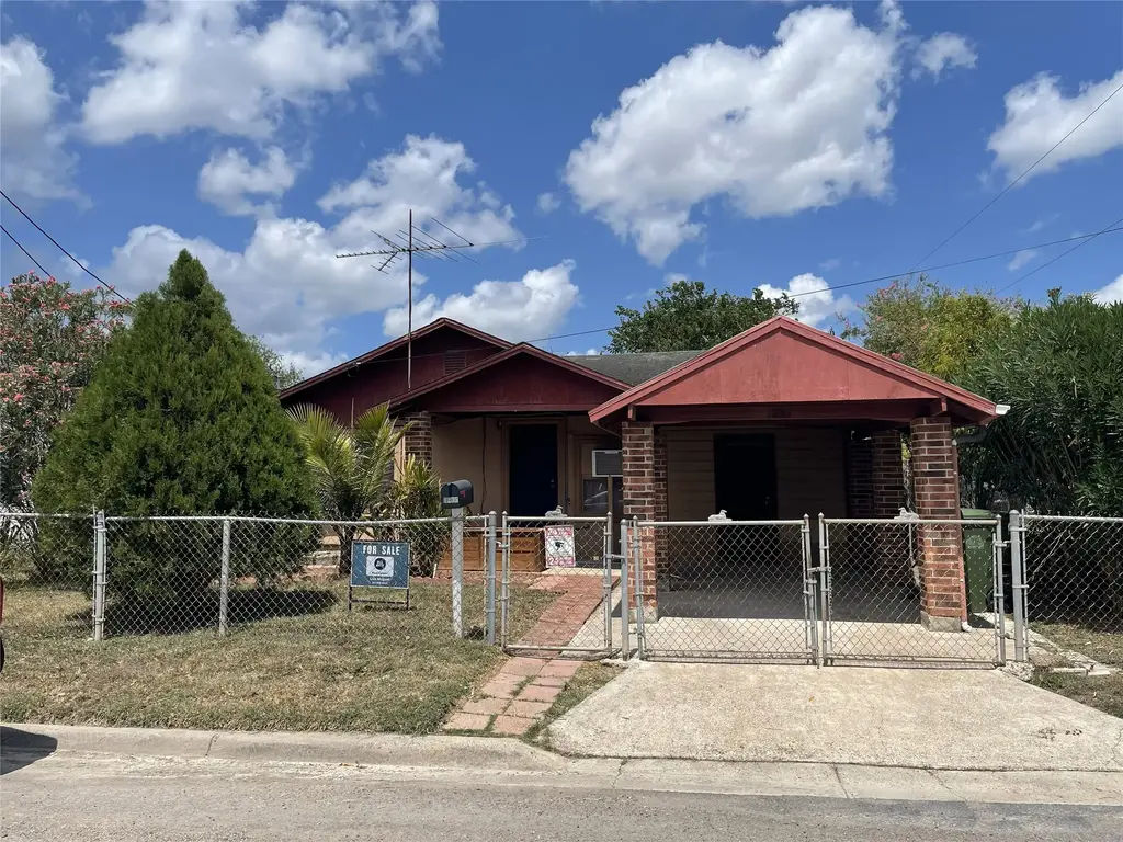 N/A, Brownsville