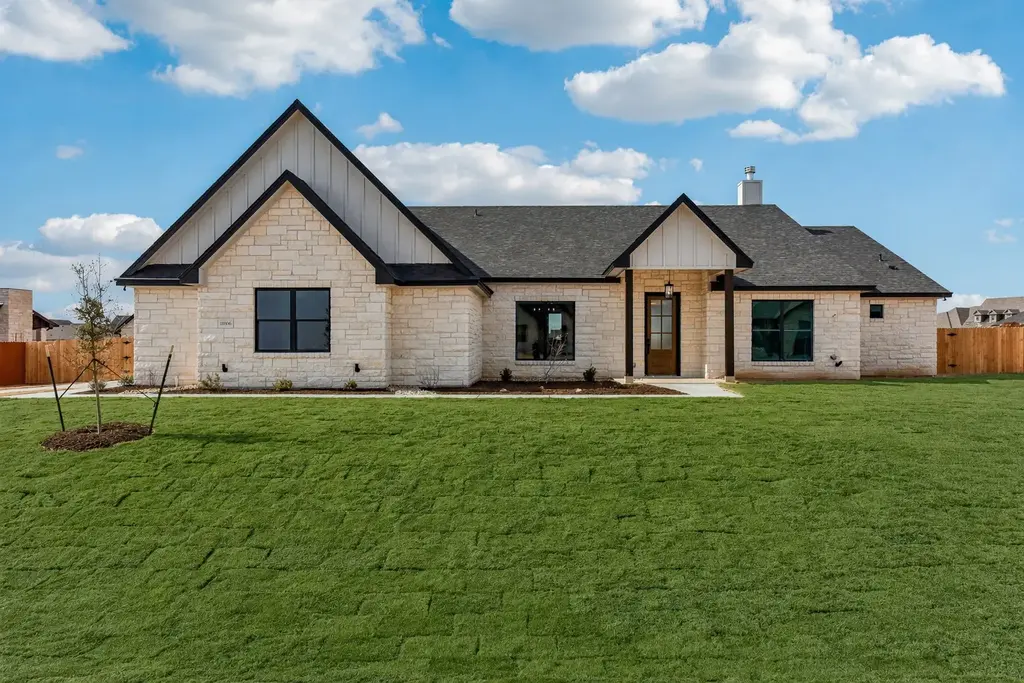 11060 Eagle Walk Boulevard, Salado