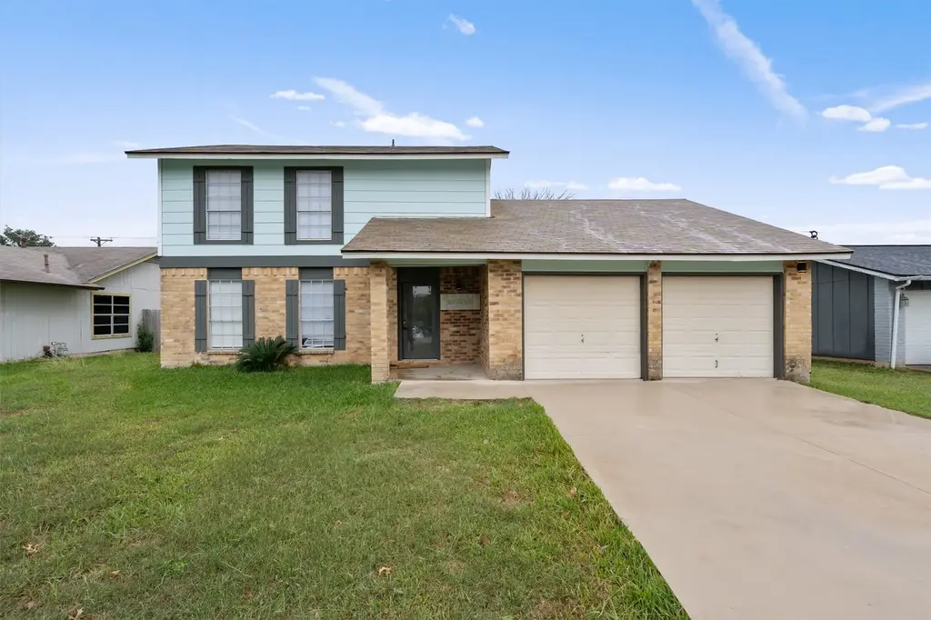 405 E Logan Street, Round Rock