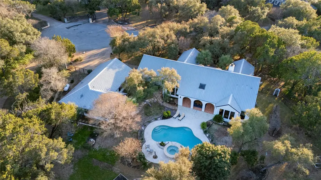 16904 Upper Woods Cove, Austin