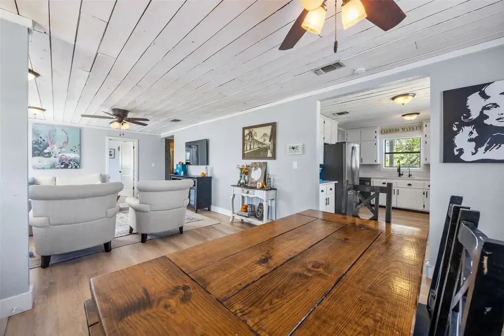 1071 Rolling Hills Drive, Wimberley