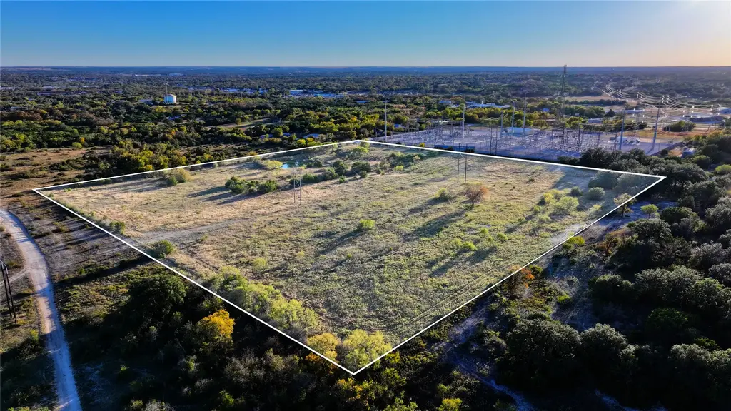 275 Cr 3401, Lampasas